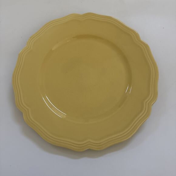 Vintage Williams Sonoma Salad Plate Set 2 Scalloped Edge Yellow Made in Portugal - Picture 3 of 9